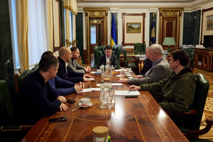 Zelensky calls on Biden to invite Ukraine into NATO now – even if ... Ukraines zelenskiy says ukraine will attend istanbul talks monday