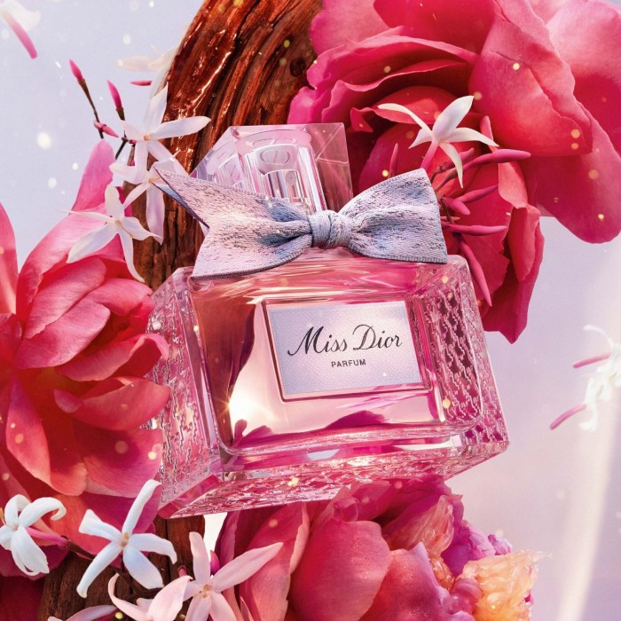 Dior picks jonathan anderson creative director ft reports