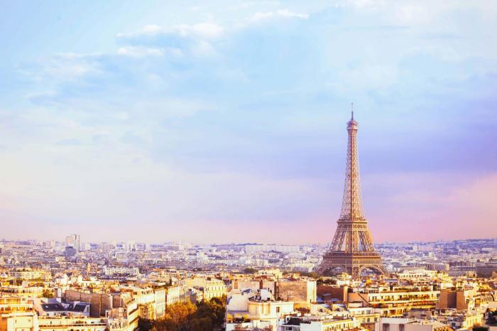 Paris gets ready ahead psgs champions league final
