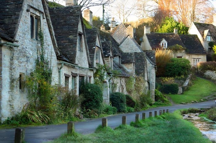 Britain considers ditching two child cap benefit payments