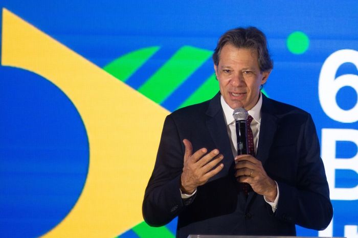 Brazil Will Water Down Key 2025 Budget Target as Spending Rises - Bloomberg Brazil finance minister fernando haddad climate change interview