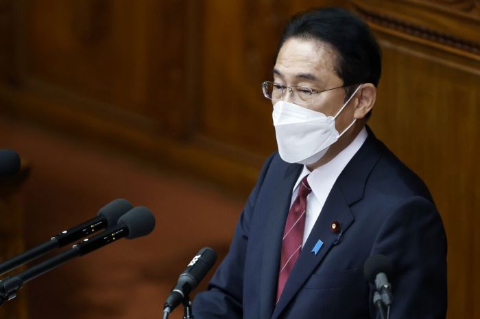 Japan pm ishiba trump exchange views tariffs over phone