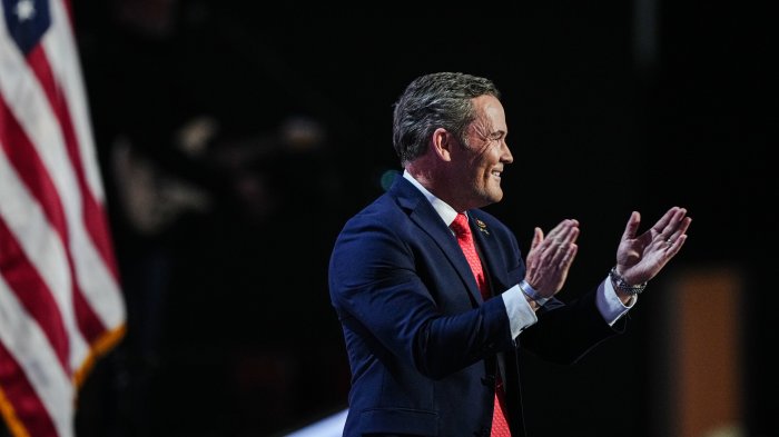 Who Is Michael Waltz, Trump’s Pick to Be National Security Adviser ... Mike waltz trump ambassador