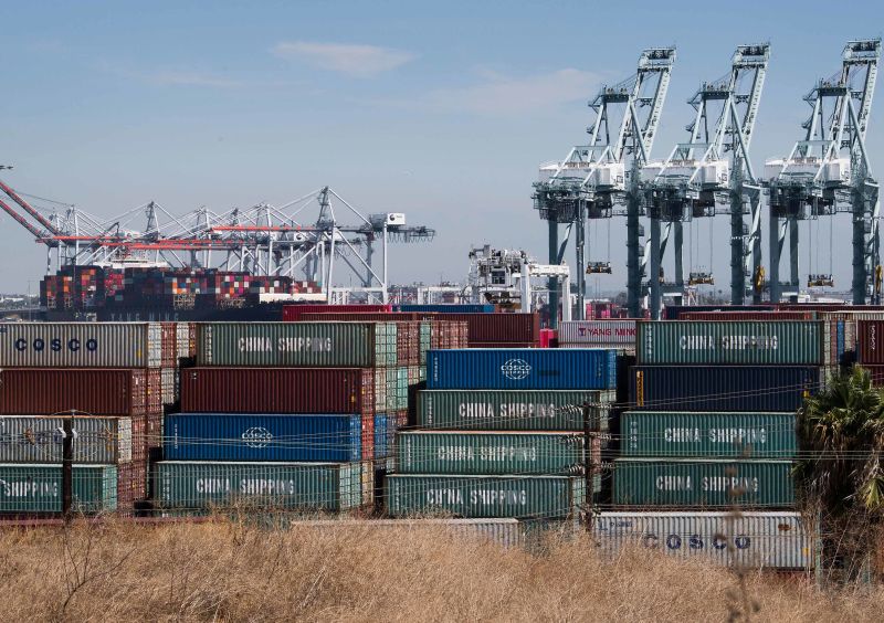 With Trump Tariffs Looming, Businesses Try to ‘Run From a Moving Target ... Us importers turn brokers navigate trump era tariffs cost