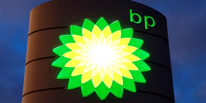 Oil giant BP swings to a billion loss and slashes its dividend for ... Bp needs scrap its big oil mentality its buybacks bousso