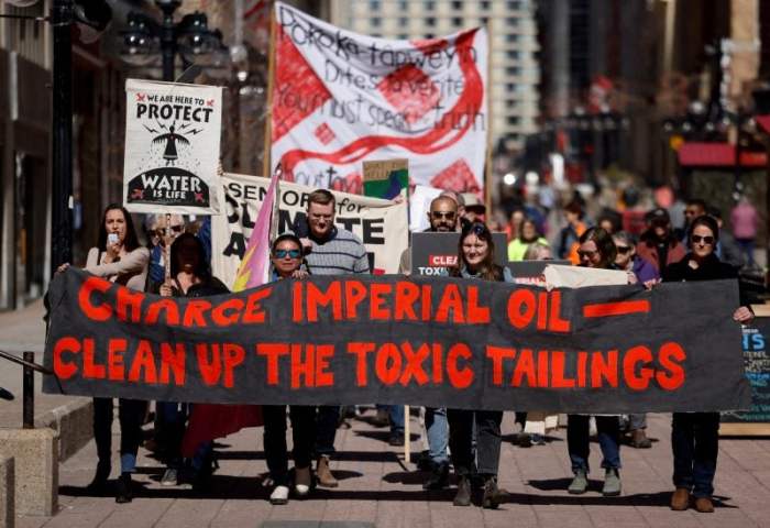From Toxic Leak to Cover-Up: Unravelling the Imperial Oil Scandal in ... Imperial oil reports small diesel leak into river ontario