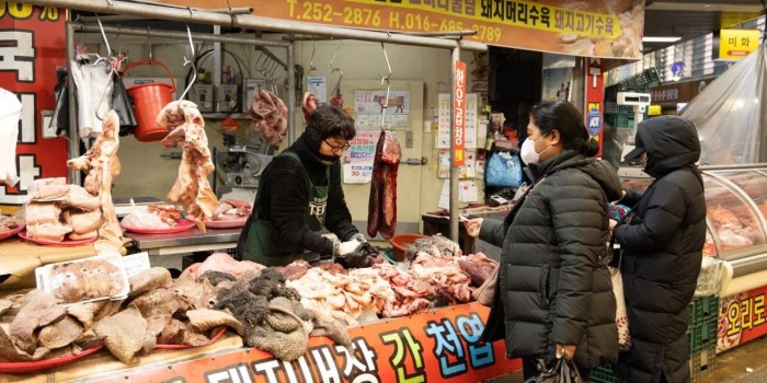 'A lot of weakening' in South Korea's domestic demand, economist says South korea president calls measures respond rising prices
