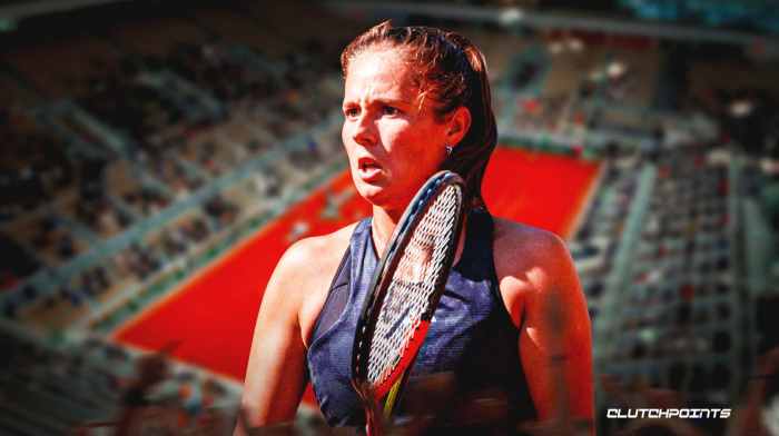 French Open: Daria Kasatkina goes on 'bitter' rant after getting booed Andreeva keeps kasatkinas wristband reminder french open win