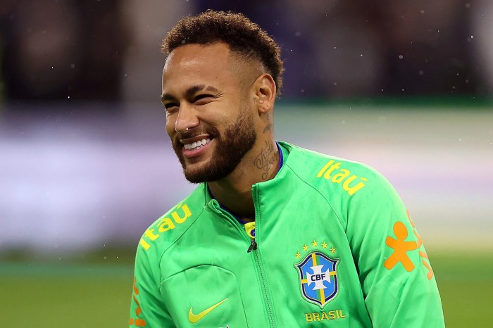 Neymar Jr PSG - Montpellier 13/8/2022 Neymar tests positive covid 19 santos say