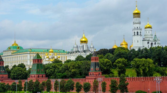 Kremlin and Red Square, Moscow Kremlin says ukraine peace efforts are complex no quick decisions should be