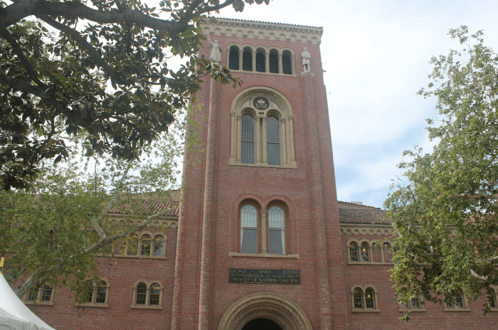 March 21, 2019 - See It SCandal: USC College Admissions Scheme ... Us court reinstates former usc coachs college admissions scandal conviction
