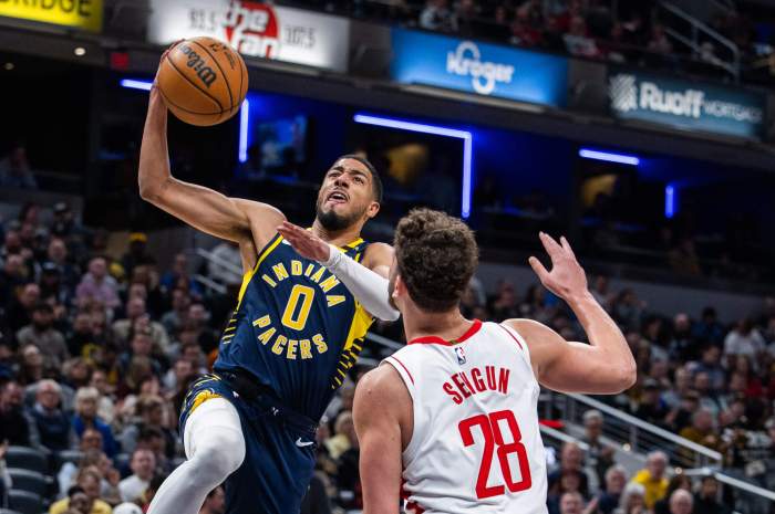 Tyrese haliburton pacers stun thunder last second game 1
