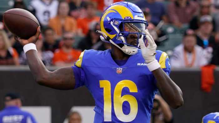 Gamecocks' defense worried about Virginia quarterback Bryce Perkins Panthers qb bryce perkins named ufl offensive poy