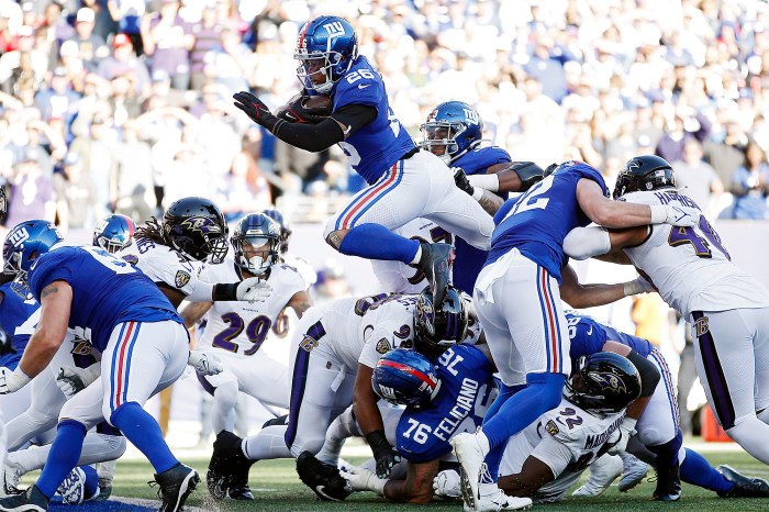 New York Giants 2022 Giants overcome 5 run deficit nip padres 6 5