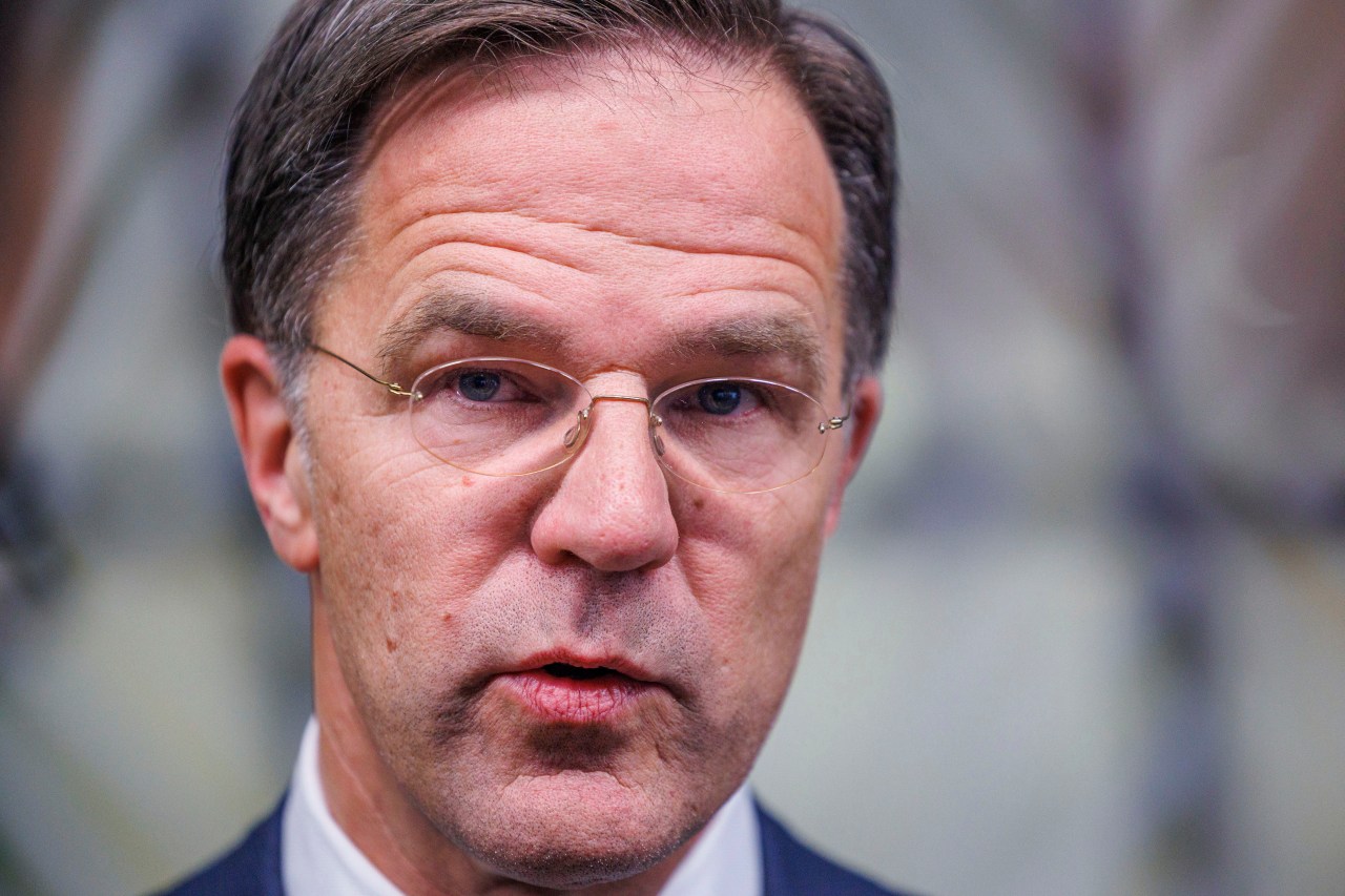 Dutch government collapses over bitter migration row What can happen next dutch government crisis