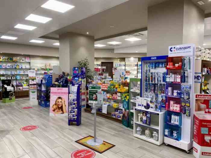 PHARMACIES IN ITALY (FARMACIE) – A Traveler’s Guide - Mom In Italy Pharmacy group withholds endorsing cdcs latest vaccine recommendations