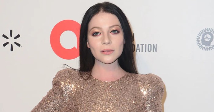 Michelle Trachtenberg death: Blake Lively leads tributes for Gossip ... Michelle trachtenberg death tributes reactions