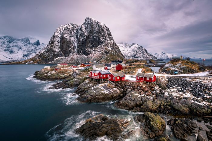 Norwegian Culture 101 Norway sovereign wealth fund back mediobanca bid banca generali