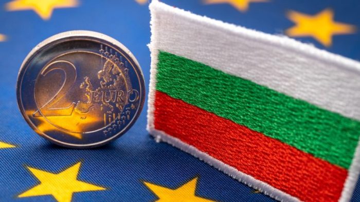 Euro faces crisis amid Bulgaria's desire to join eurozone | World ... Eurozone accession bring economic growth bulgaria pm says