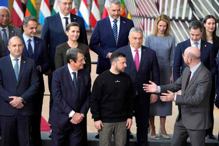 Ukraine Russia war updates: Zelenskyy lobbies EU in Brussels Zelenskiy says russia seeks disrupt ukraine moldova southeastern europe