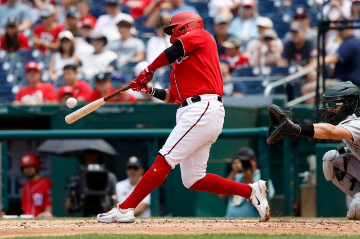 Nationals extend hot streak with win over d backs