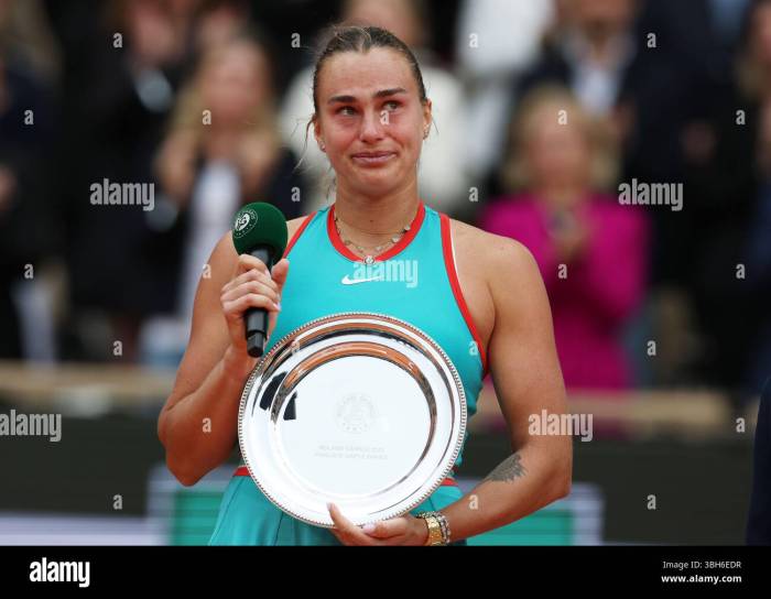 Sabalenka shrugs off slow start reach french open third round