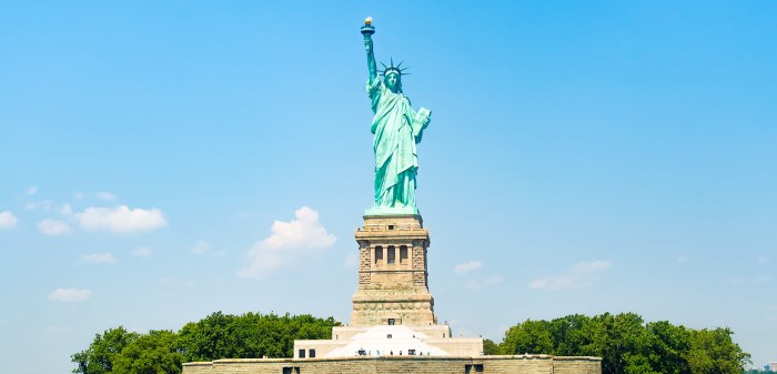 USA Backpacking Guide: Travel Tips on Visas, Budgets, Safety... Us judge blocks trump order against law firm wilmerhale