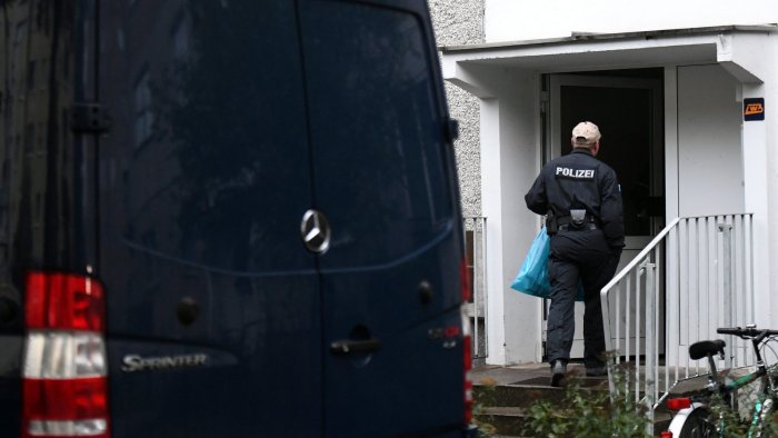 Germany tries syrian man over deadly stabbing that stoked migration debate