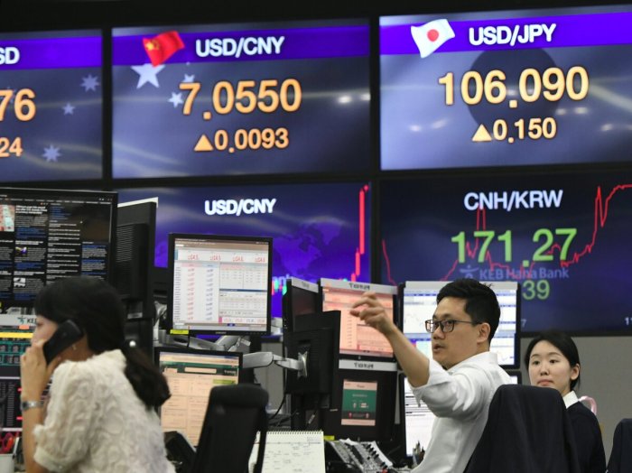 Bullish bets surge asian currencies us china thaw trade deals rattle dollar